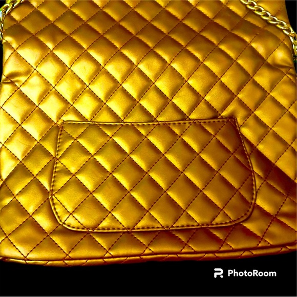 Jing Pin Pi Ju Quilted Metallic Bag Gold Chain Strap and Detachable Strap EUC - Picture 5 of 7